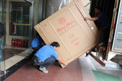 宾县钢琴贵重工艺品无忧运